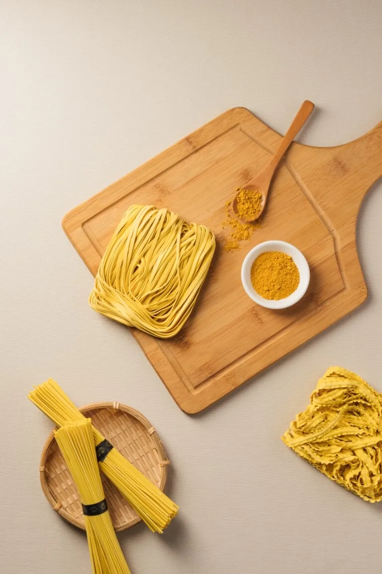 薑黃麵條